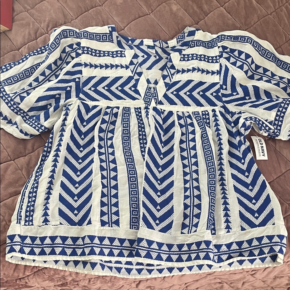 Old Navy Blue and White Geometric Top